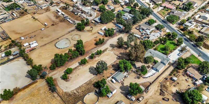 Dream Equestrian Property in Horse Town
